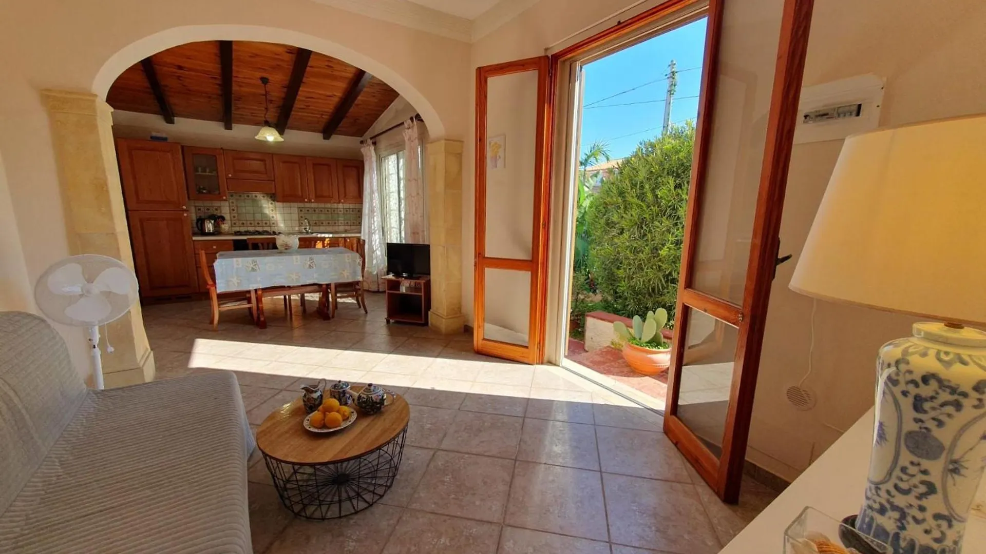 Appartamenti Villa Augusta-Del-Sol Fontane Bianche Apartament